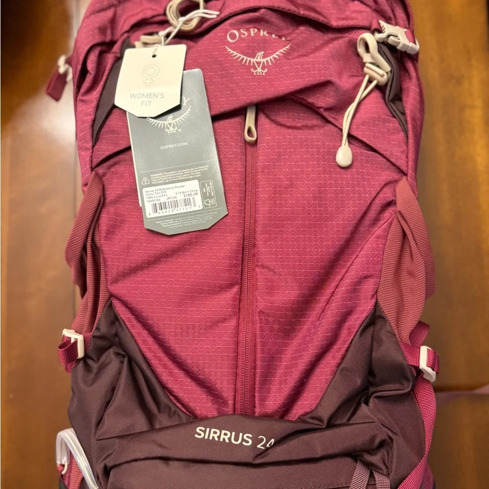 BRAND NEW Osprey Women's Sirrus 24L Elderberry Hiking Bag 2.5LRESERVOIR INCLUDED - Picture 1 of 8